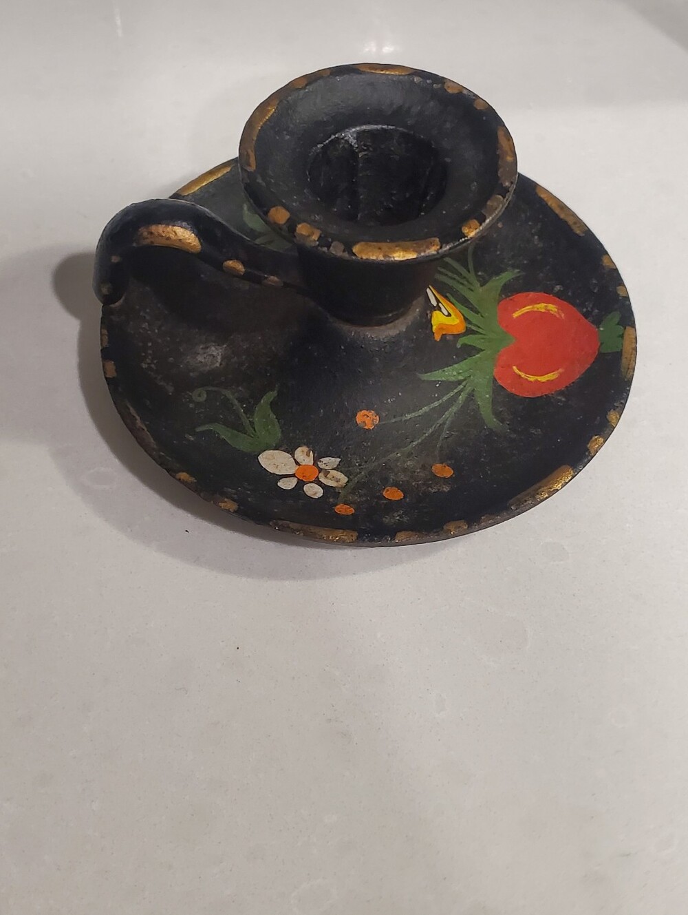 Vintage Pennsylvania Dutch / Amish style hand-painted cast iron chamberstick can